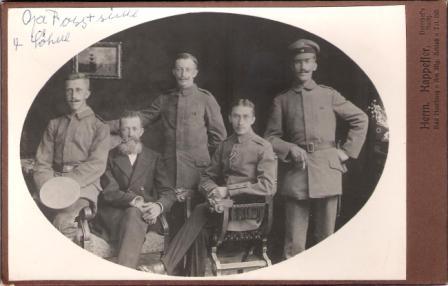 Foto von Theodor Boss und seinen 4 Söhnen